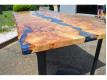 Table neuve en loupe de Peuplier (bois rare) et r�sine �poxy Rhin (Bas) Niederbronn-les-Bains