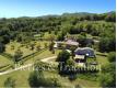 Ancienne ferme XVIIIme rnove avec gtes sur plus de 3 hec Vaucluse Buoux