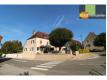 Proche Chaussin vends belle demeure (1648) entirement refaite de 6 pices, 150 m habitables, dpendances, piscine sur 1430 m de terrain clos Jura Chaussin