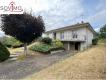 PROCHE CENTRE VILLE, VUE SUR RIVIRE, AU CALME JOLI PAVILLON Charente Confolens