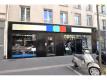 Boutique  louer idalement situe avec un beau linaire de vitrine Hauts de Seine Boulogne-Billancourt
